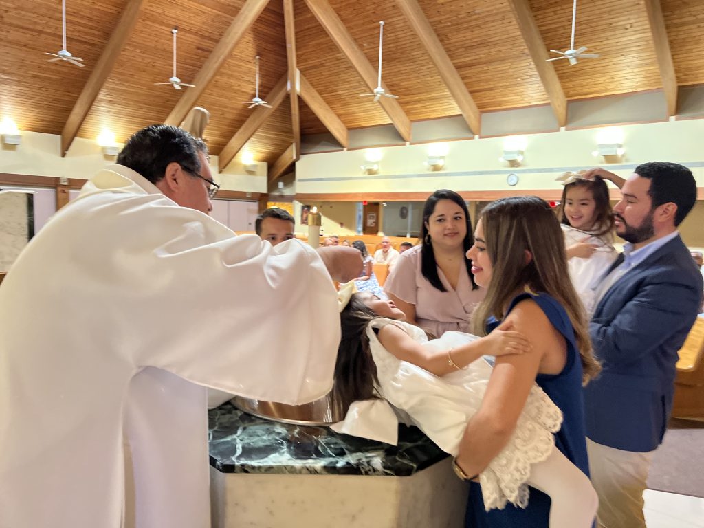 the sacrament of baptism in the roman catholic church